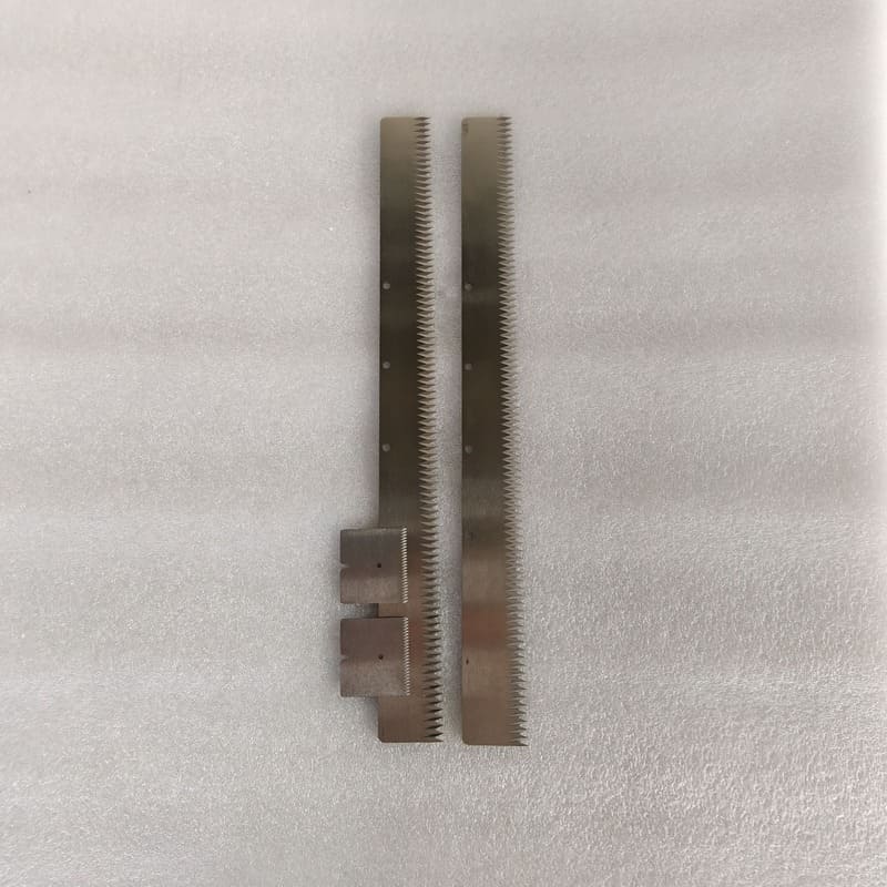 Alloy steel serrated packaging machine blades