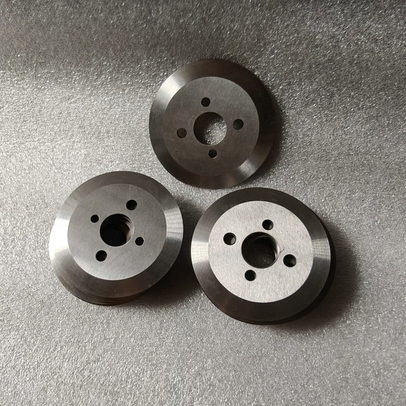 Alloy steel slitting circular blade with mounting holes